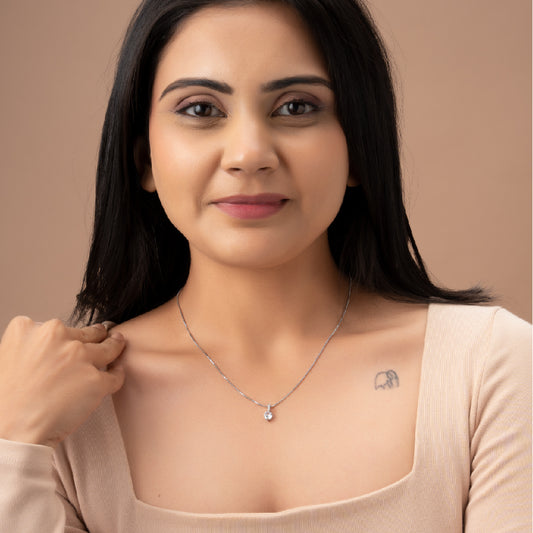 QUADRANT GLEAM NECKLACE