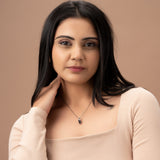 ROYAL CRYSTAL NECKLACE