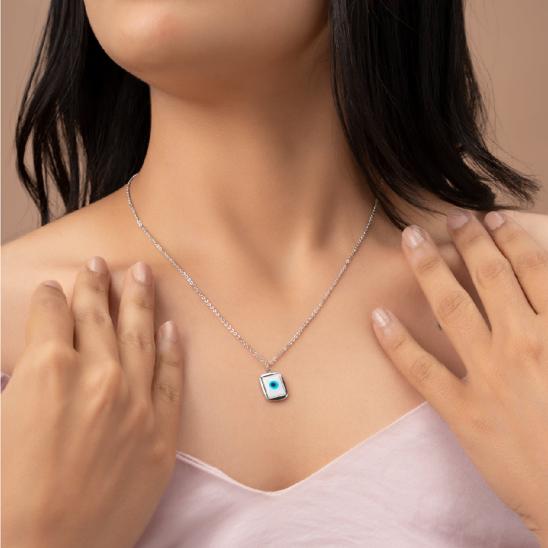 GUARDIAN GAZE NECKLACE
