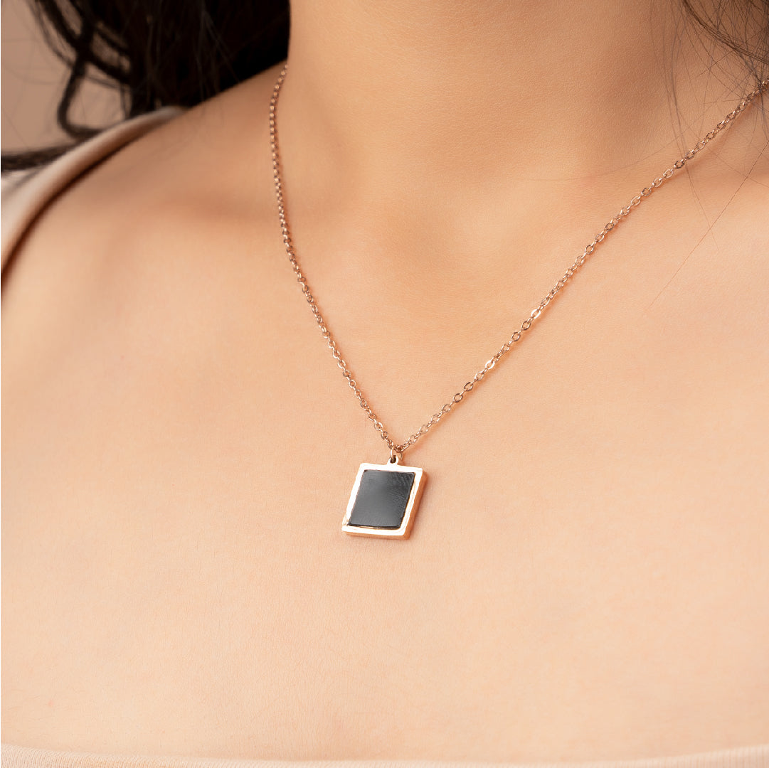 MIDNIGHT SQUARE NECKLACE