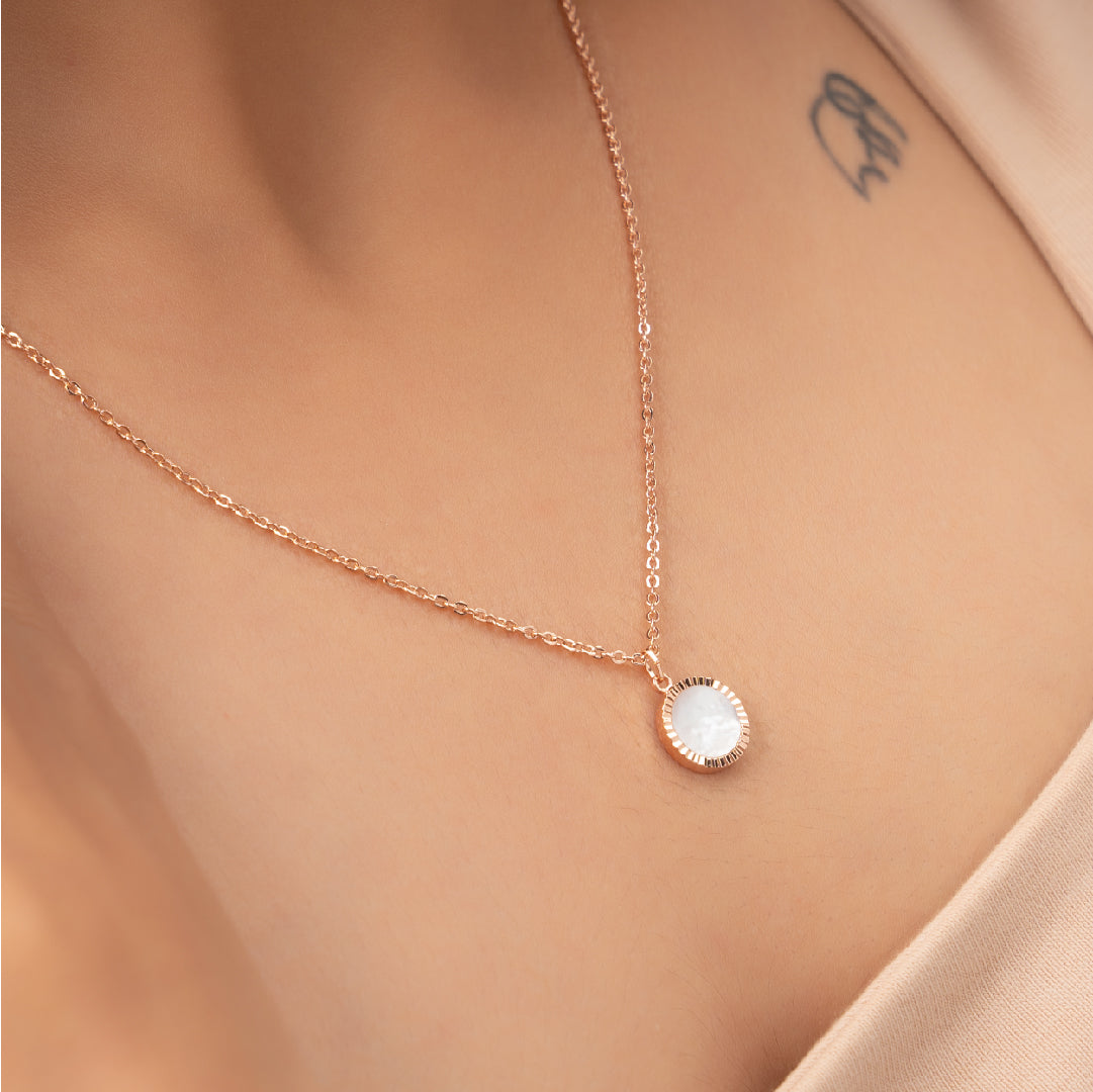 SPECTRUM CIRCLE NECKLACE