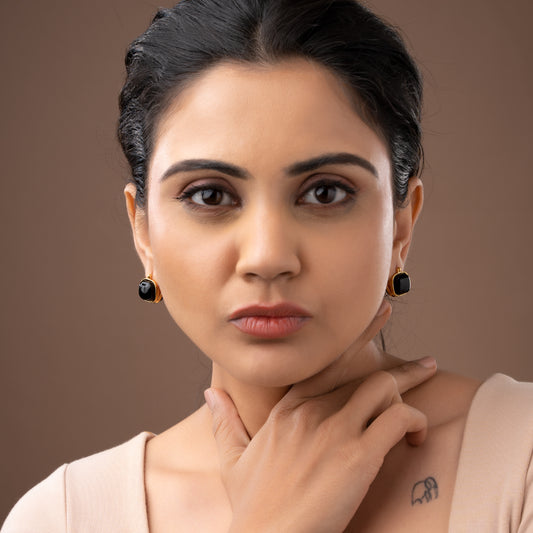 GOLDEN GALA BLACK EARRINGS