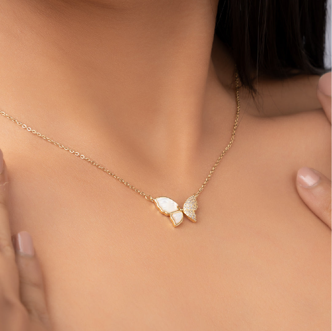 DIAMOND FLUTTER NECKLACE